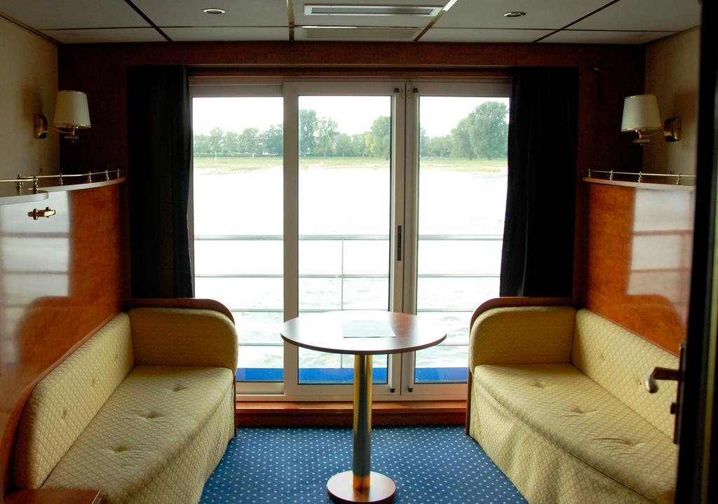 Bateau-hôtel Crossgates Hotelship 3 Star Cologne