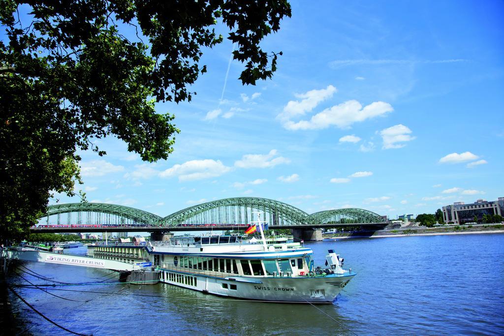 Bateau-hôtel Crossgates Hotelship 3 Star 3*